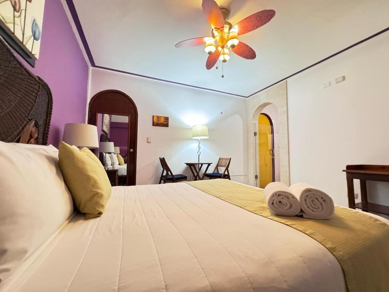 Hotel Casa Mallorca Cancún Esterno foto